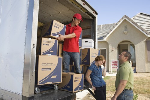 Efficient packing strategies for business moves